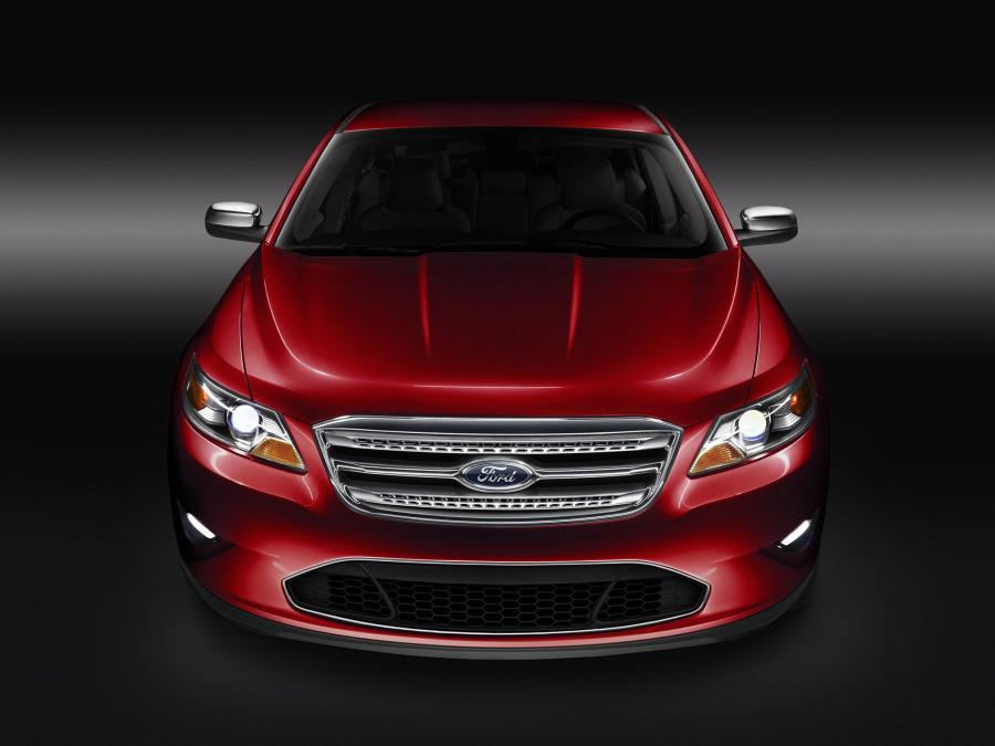  Ford Taurus Limited 2010 года  (фото 37 из 43)